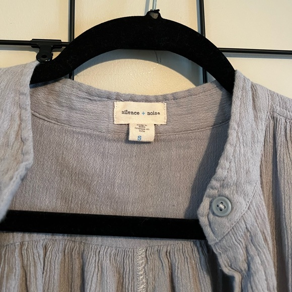 Silence + Noise / Button-Up Shirt - Picture 3 of 3